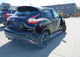2015 NISSAN juke