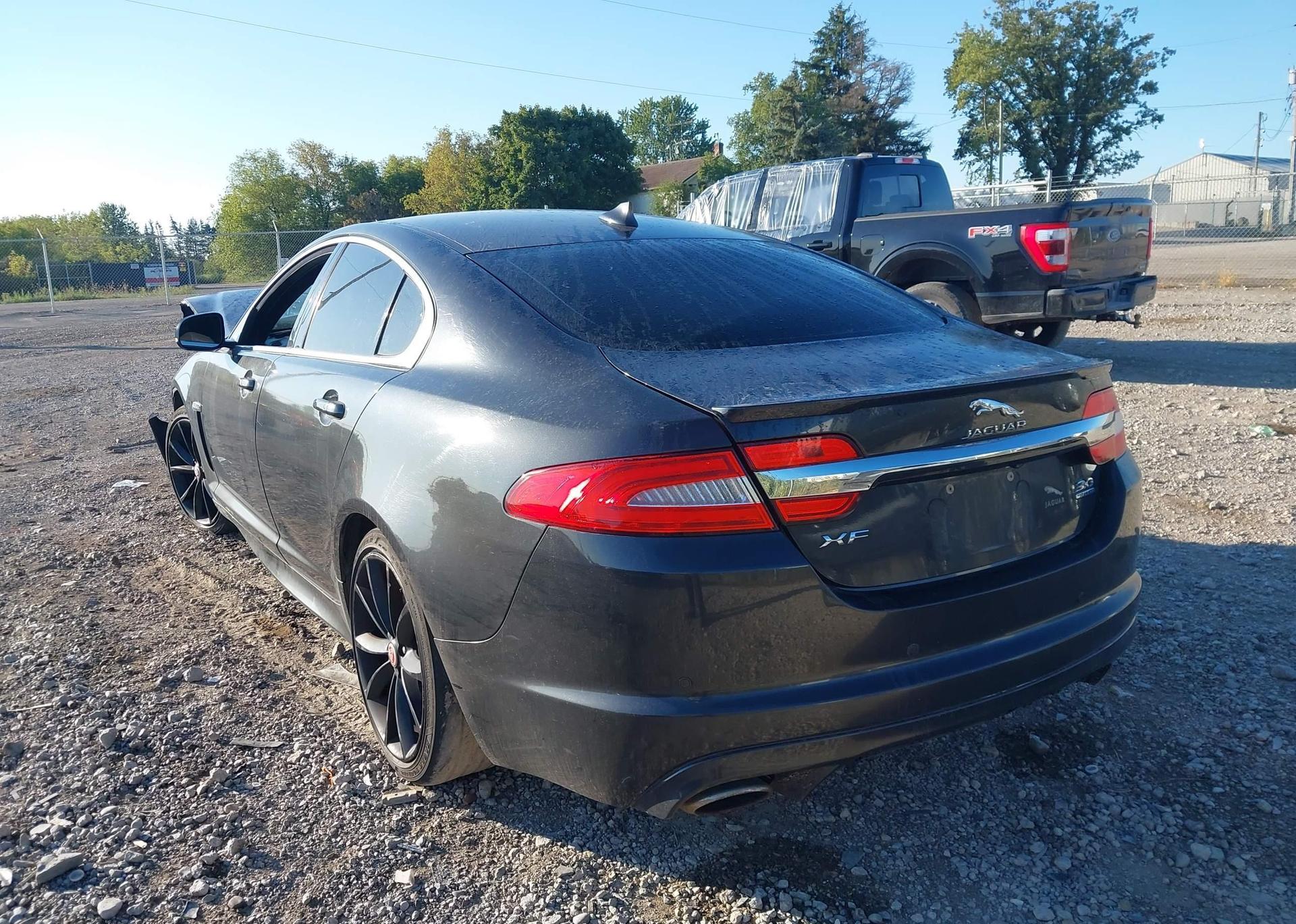 2014 JAGUAR XF 3.0L