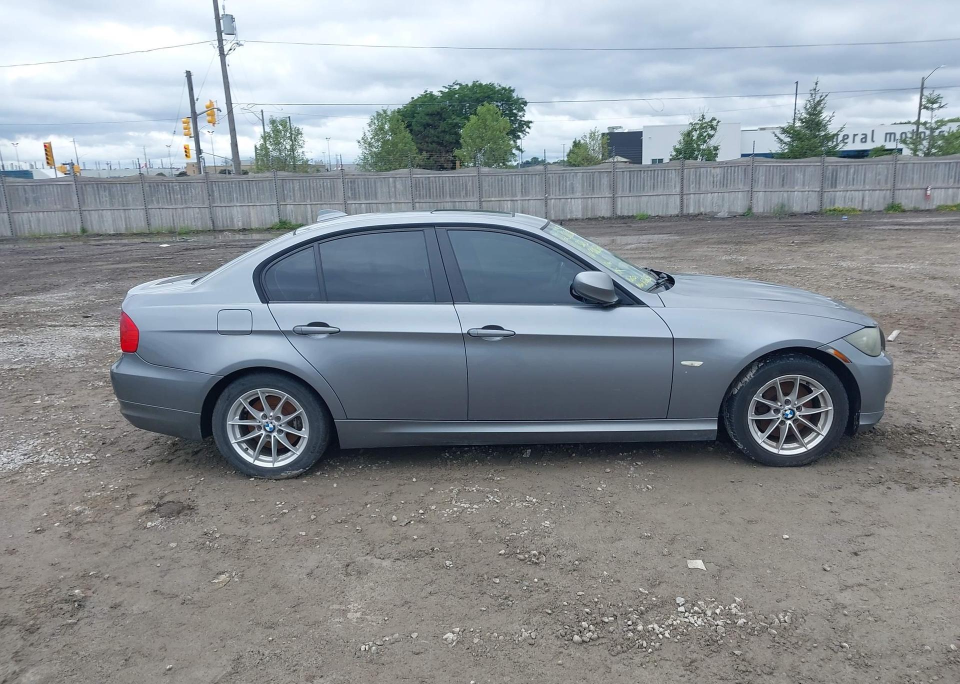 2011 BMW 323 I
