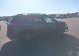 2016 TOYOTA RAV4 SE
