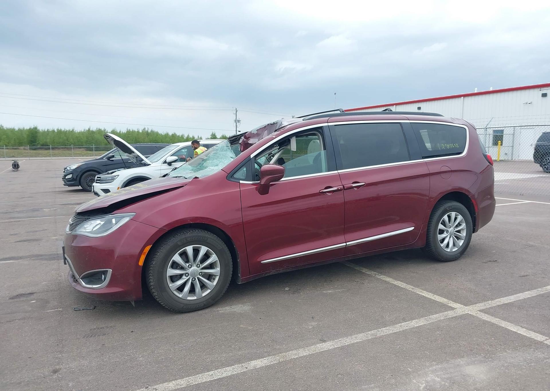 2017 CHRYSLER PACIFICA TOURING L