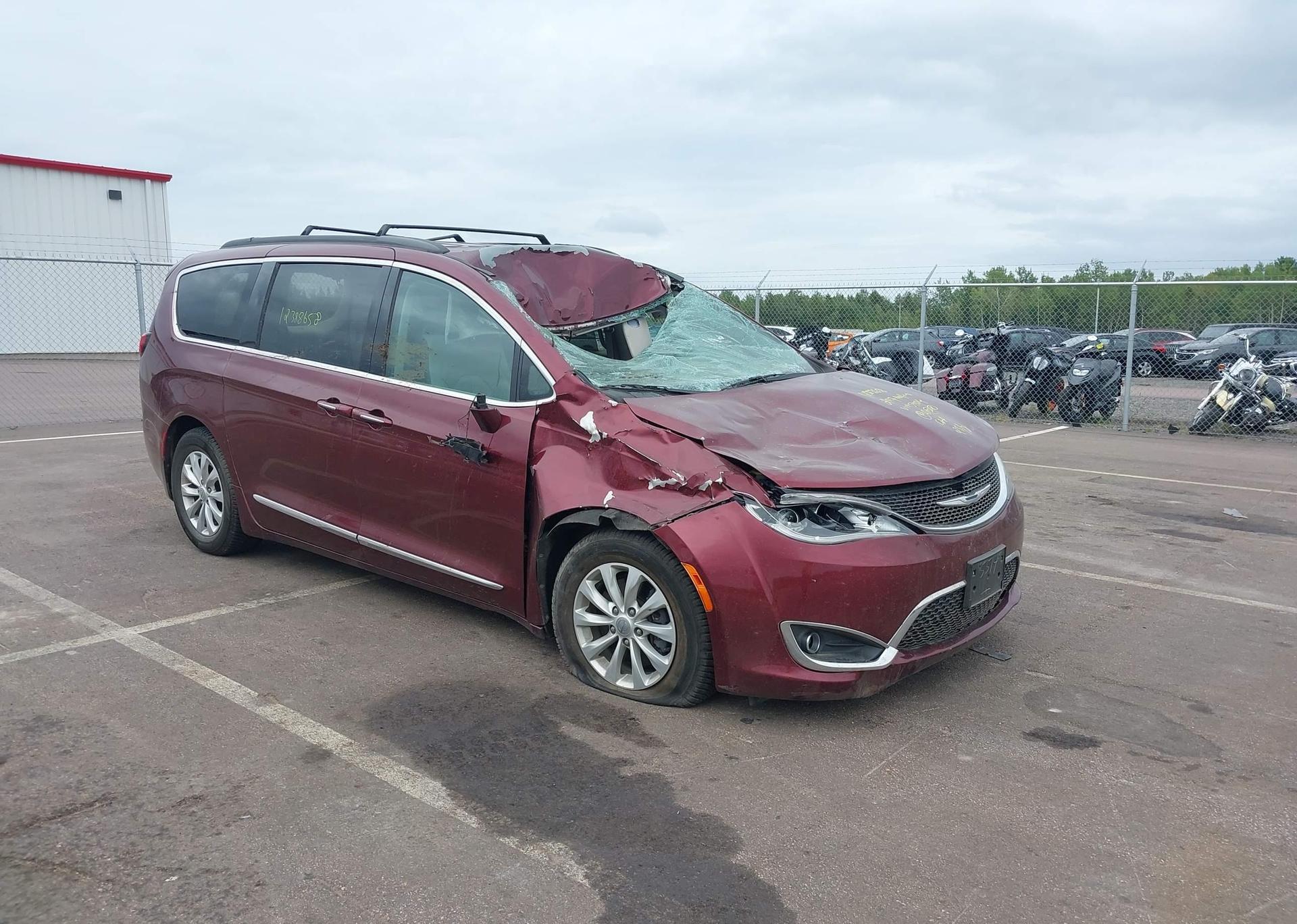 2017 CHRYSLER PACIFICA TOURING L