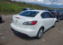 2010 MAZDA MAZDA3 GS