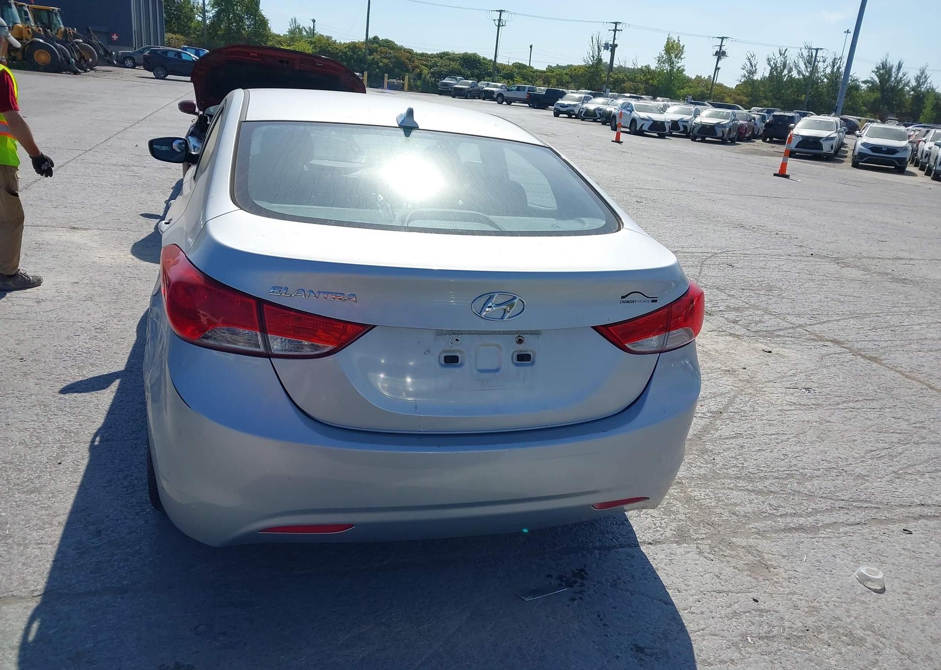 2013 HYUNDAI ELANTRA GLS