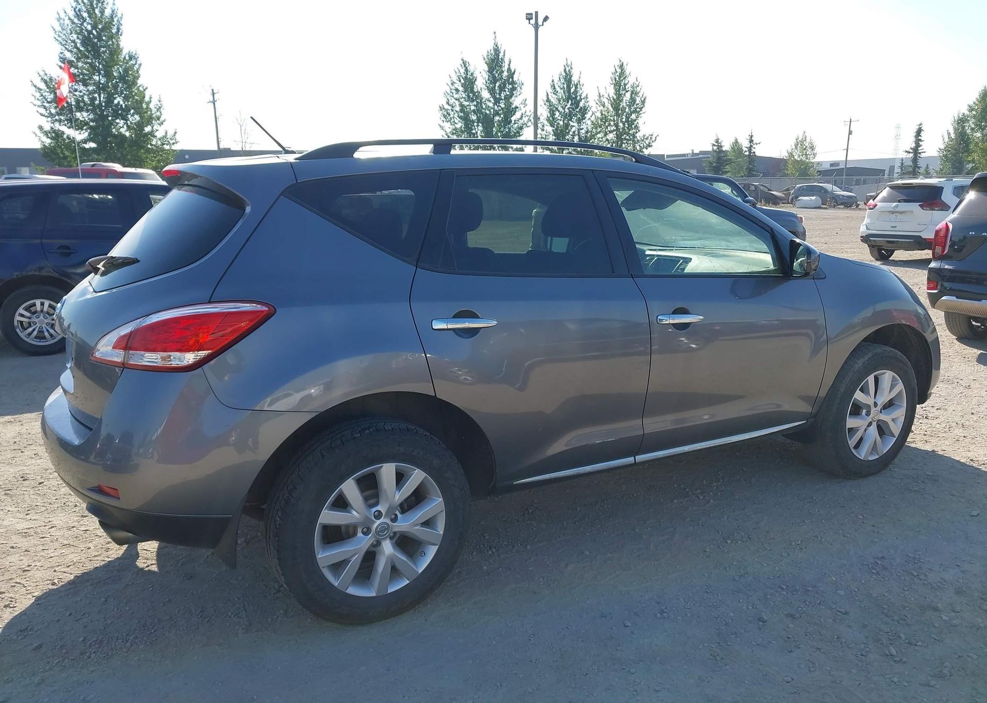 2014 NISSAN MURANO S