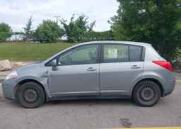 2010 NISSAN VERSA
