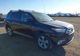 2012 TOYOTA HIGHLANDER SE
