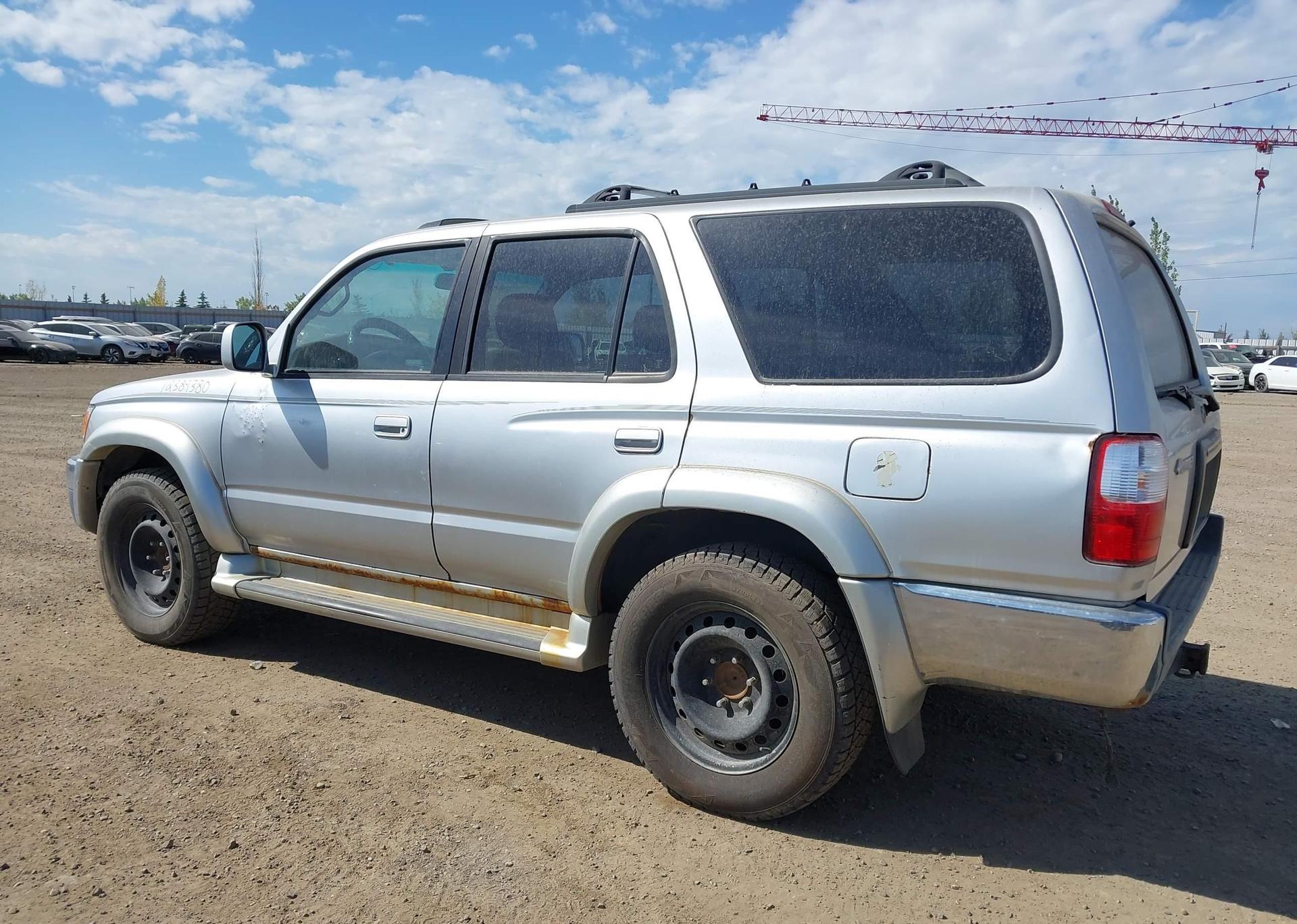 2001 TOYOTA 4RUNNER SR5