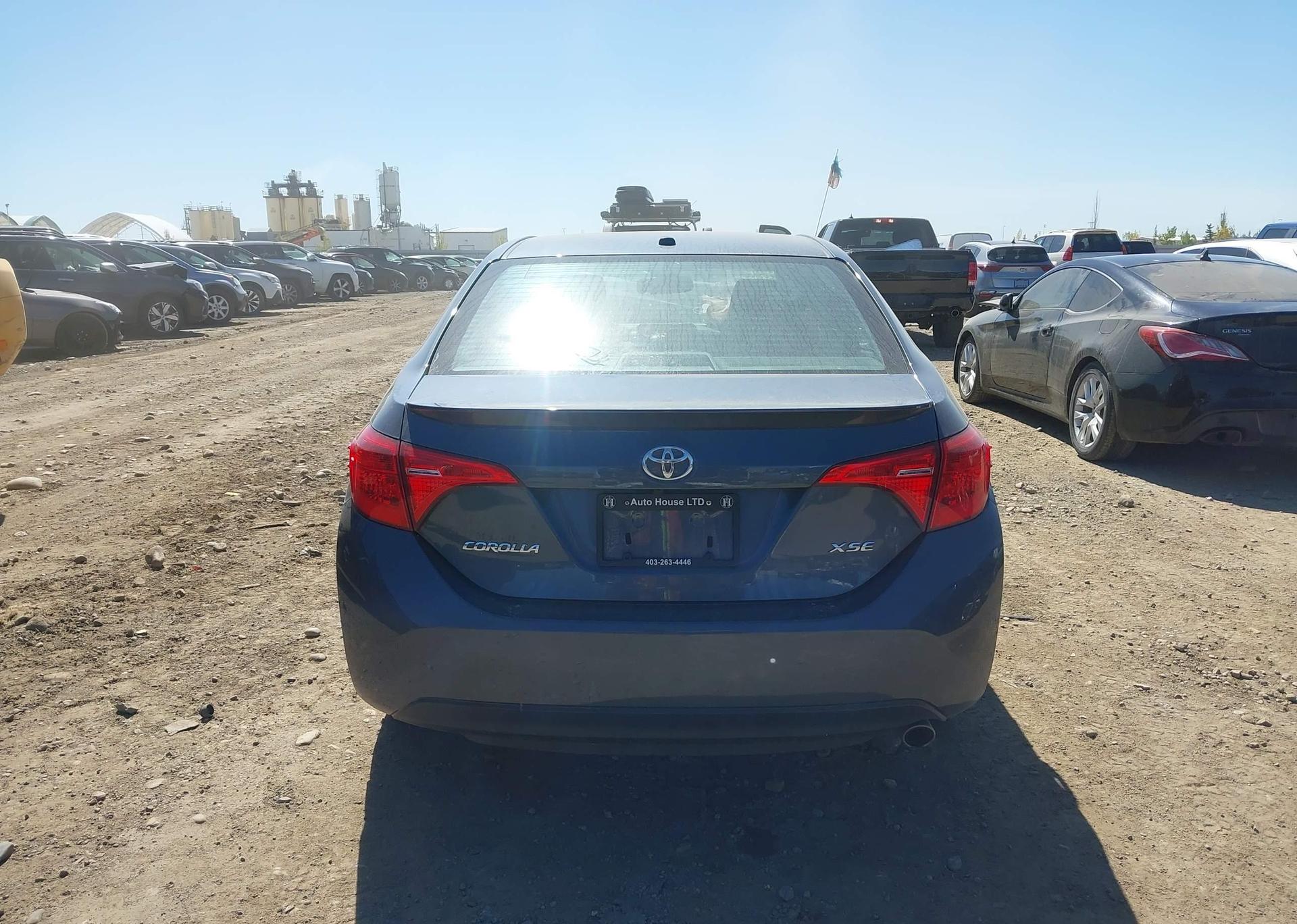 2019 TOYOTA COROLLA SE