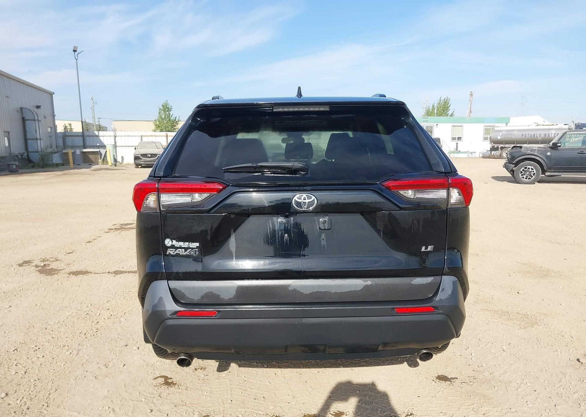 2019 TOYOTA RAV4 LE