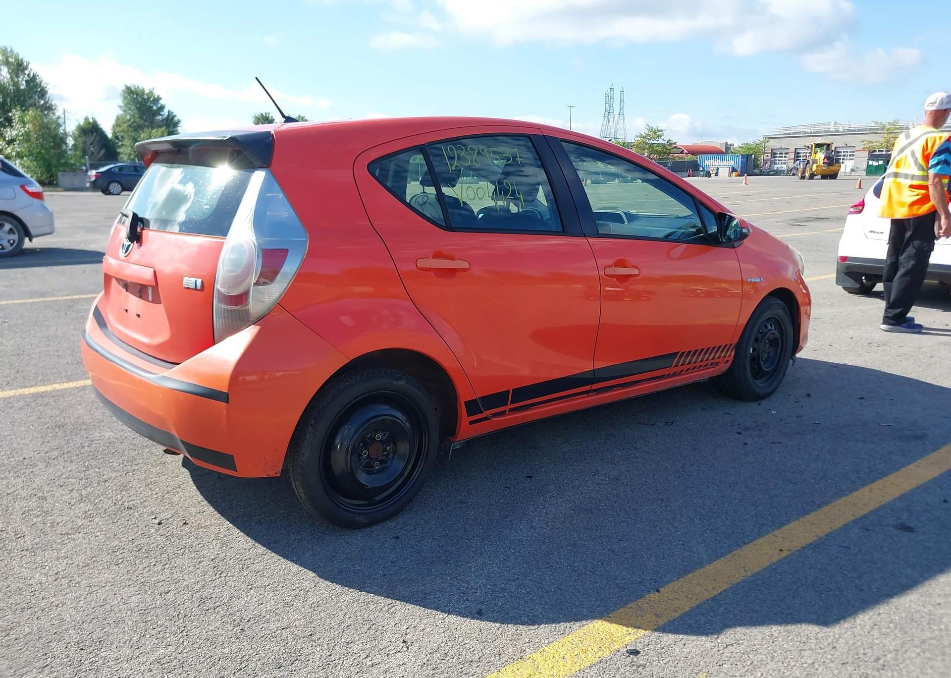 2012 TOYOTA Prius c