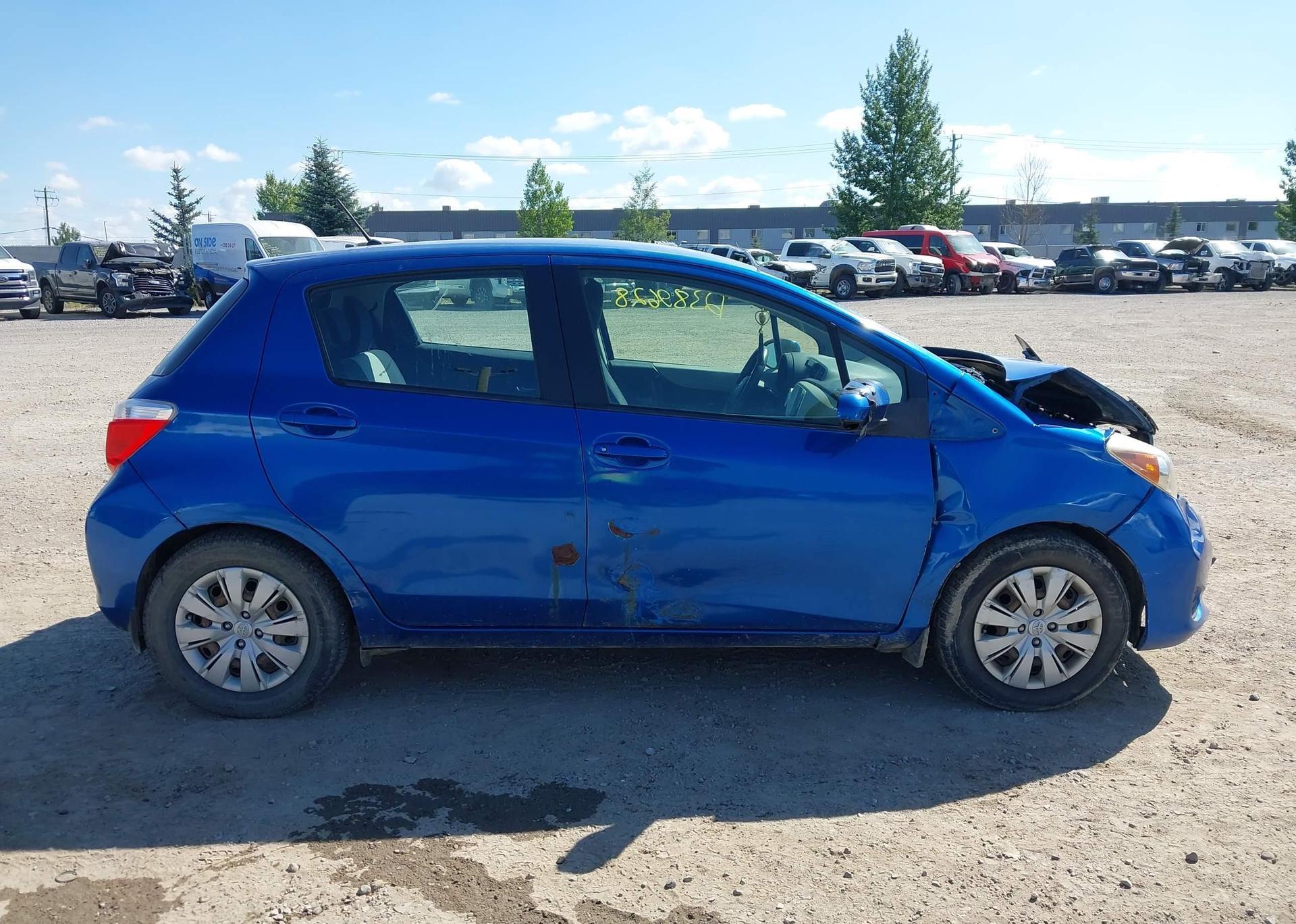2012 TOYOTA YARIS