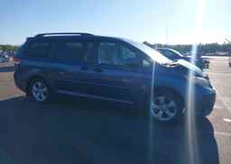 2013 TOYOTA SIENNA V6 7 PASSENGER