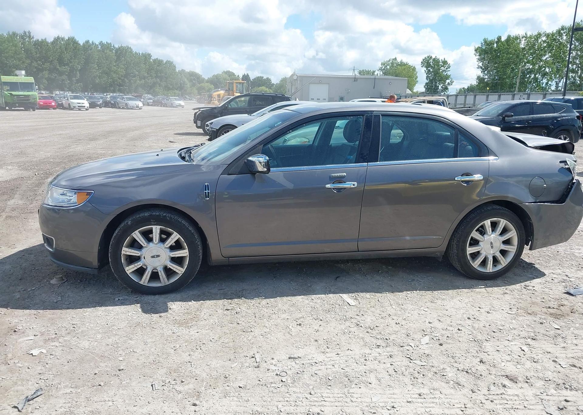 2011 LINCOLN MKZ