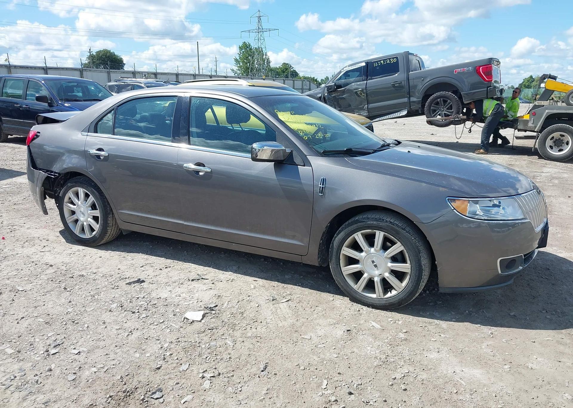 2011 LINCOLN MKZ