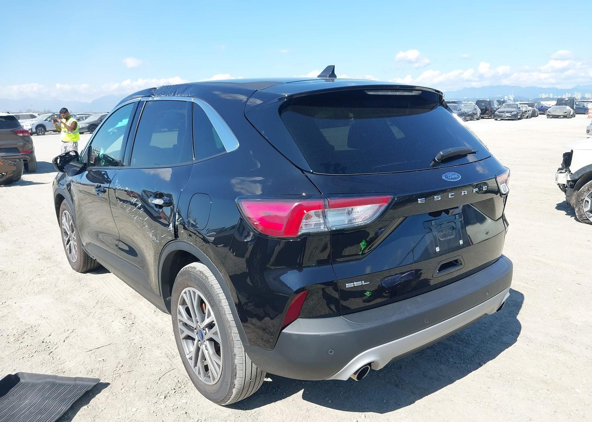 2022 FORD ESCAPE SEL