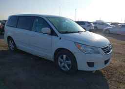 2010 VOLKSWAGEN ROUTAN SE