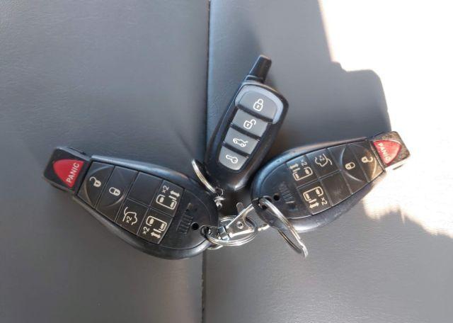 2010 VOLKSWAGEN ROUTAN SE