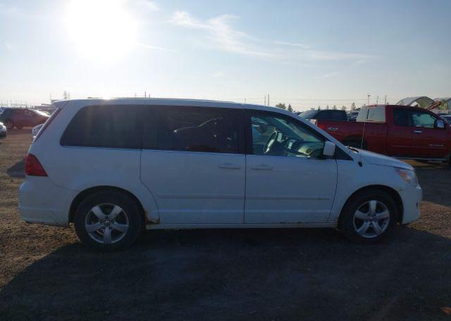 2010 VOLKSWAGEN ROUTAN SE