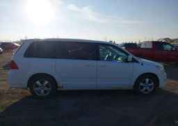 2010 VOLKSWAGEN ROUTAN SE