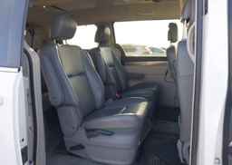 2010 VOLKSWAGEN ROUTAN SE