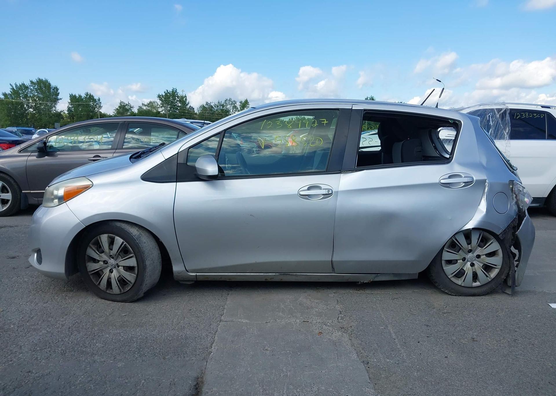 2013 TOYOTA YARIS