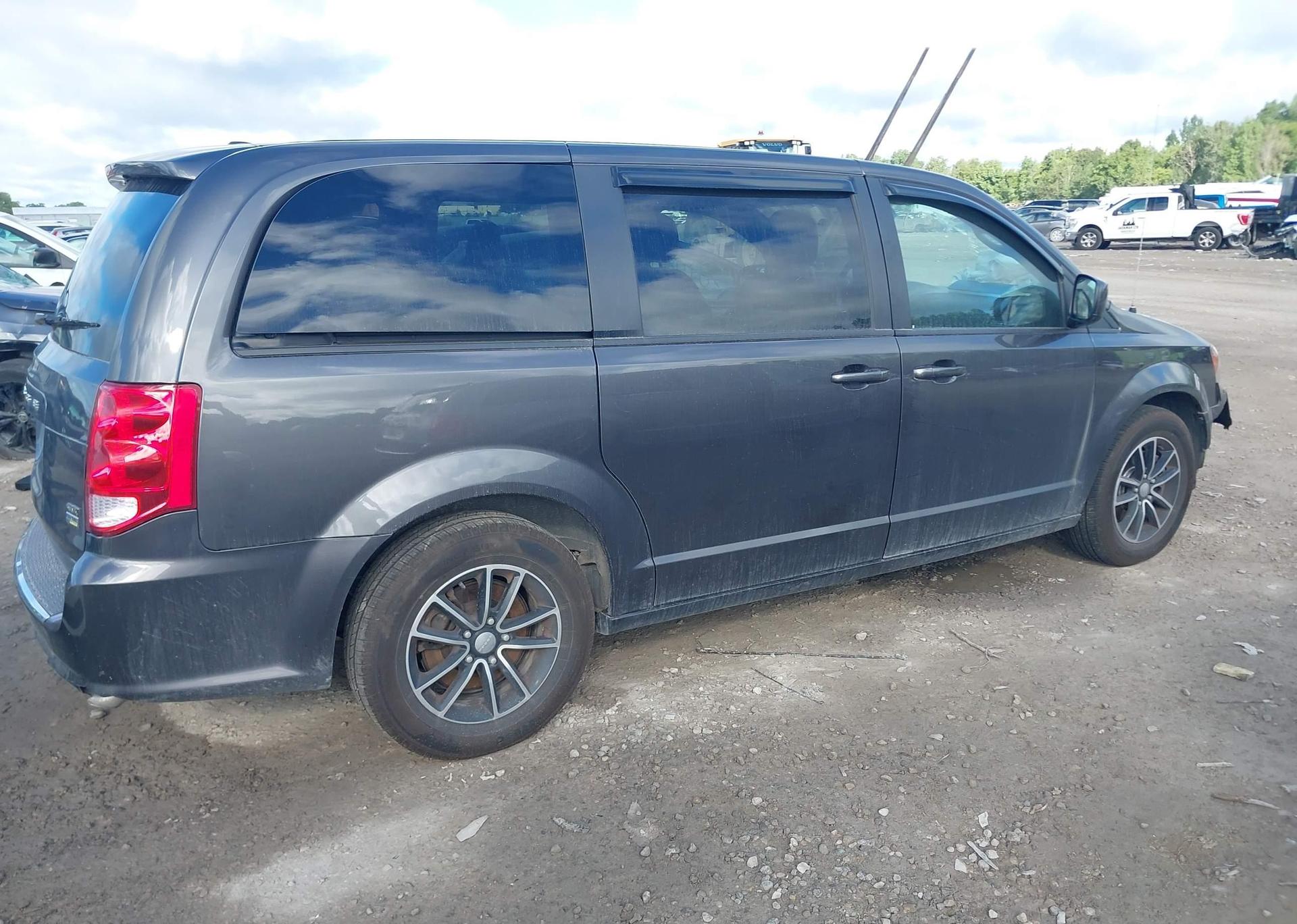 2019 DODGE GRAND CARAVAN GT