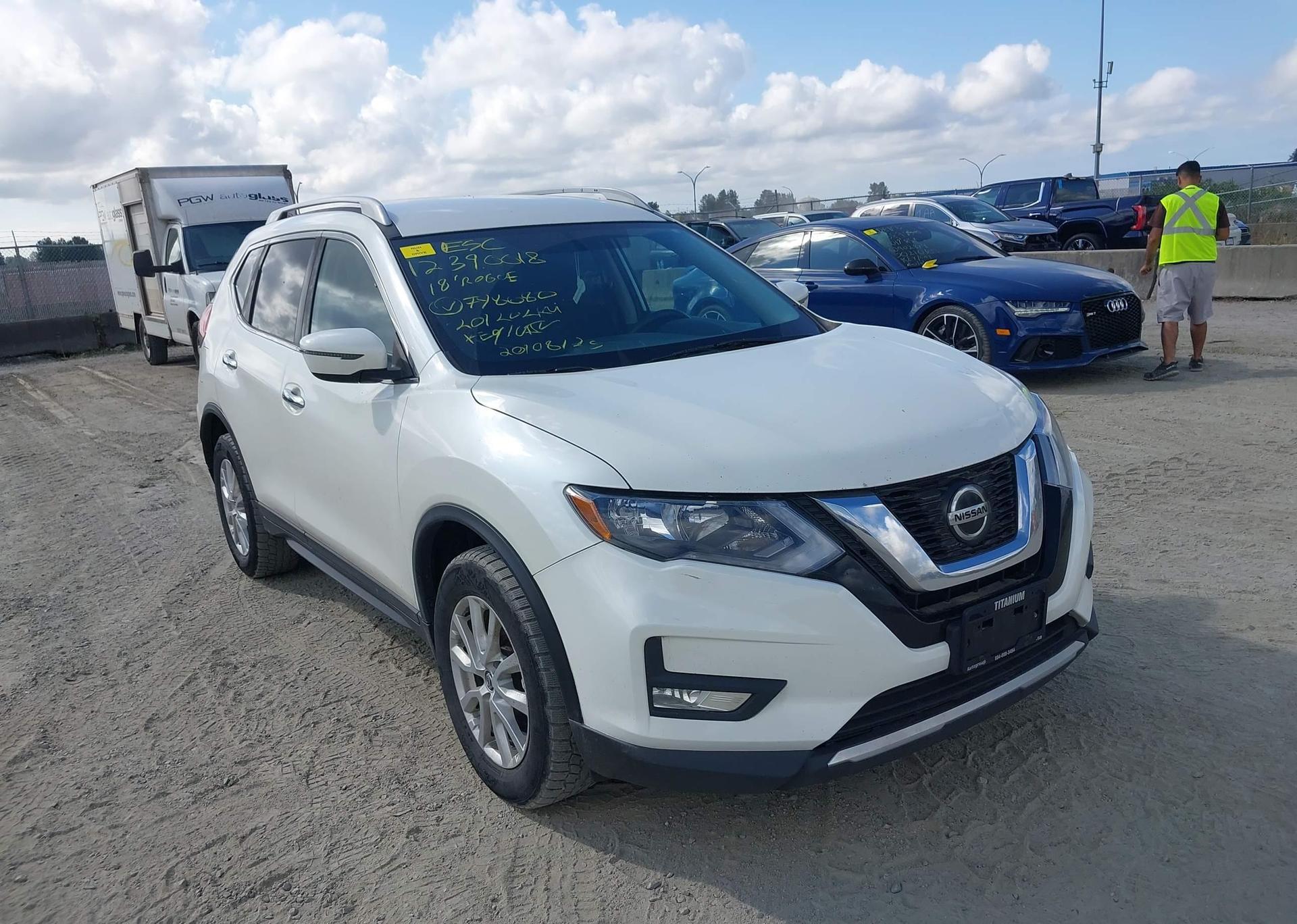 2018 NISSAN ROGUE SV