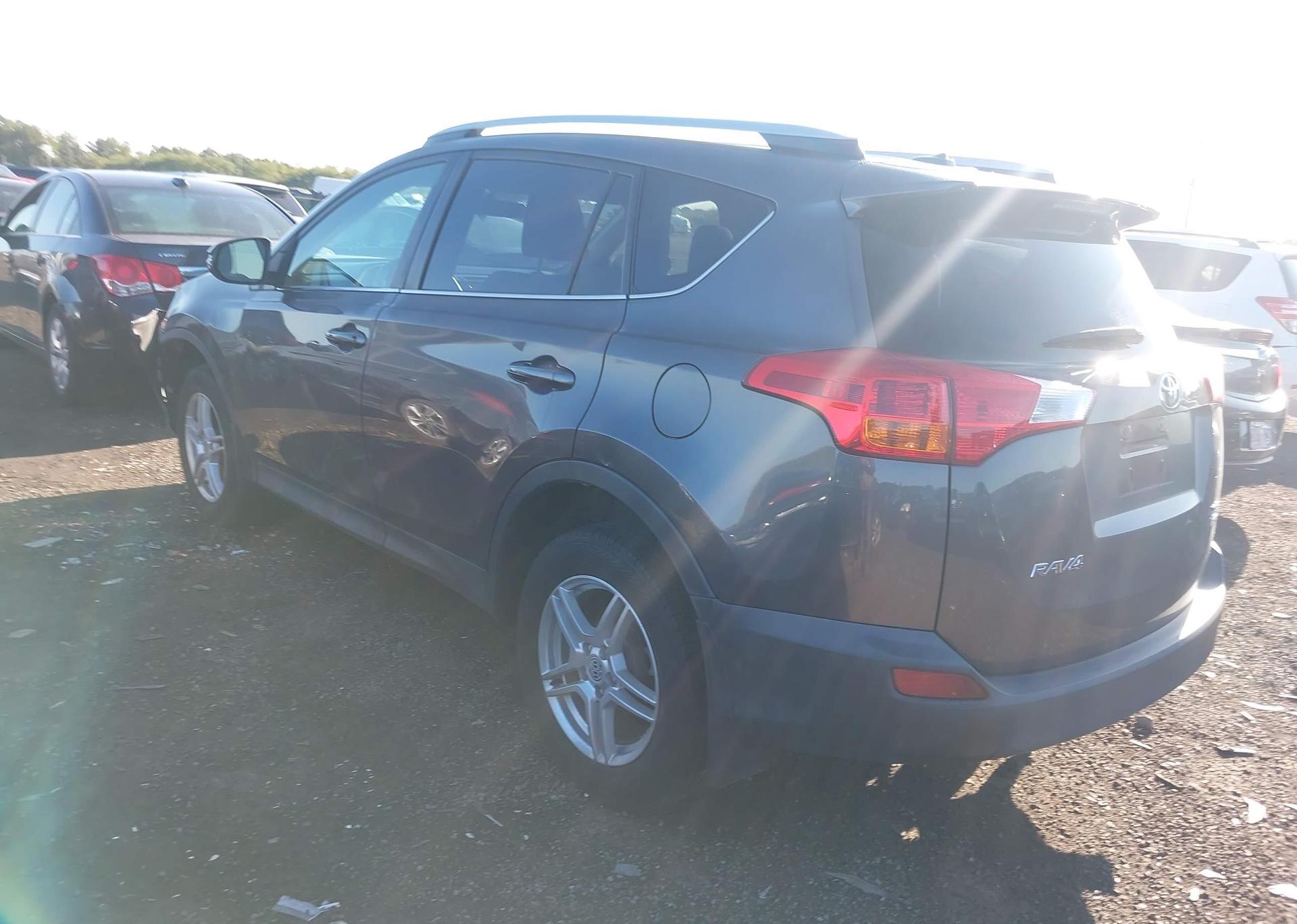 2014 TOYOTA RAV4 XLE