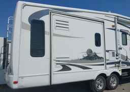 2008 FOREST RIVER cardinal 30LE