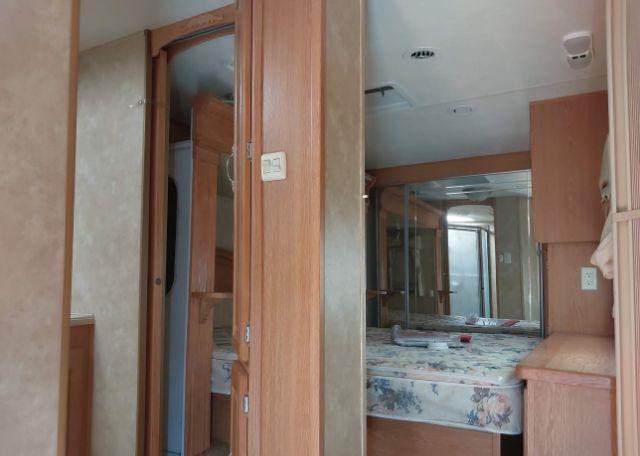 2008 FOREST RIVER cardinal 30LE