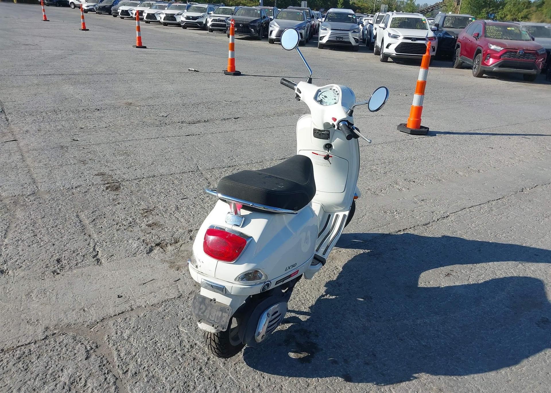 2012 VESPA LX 50