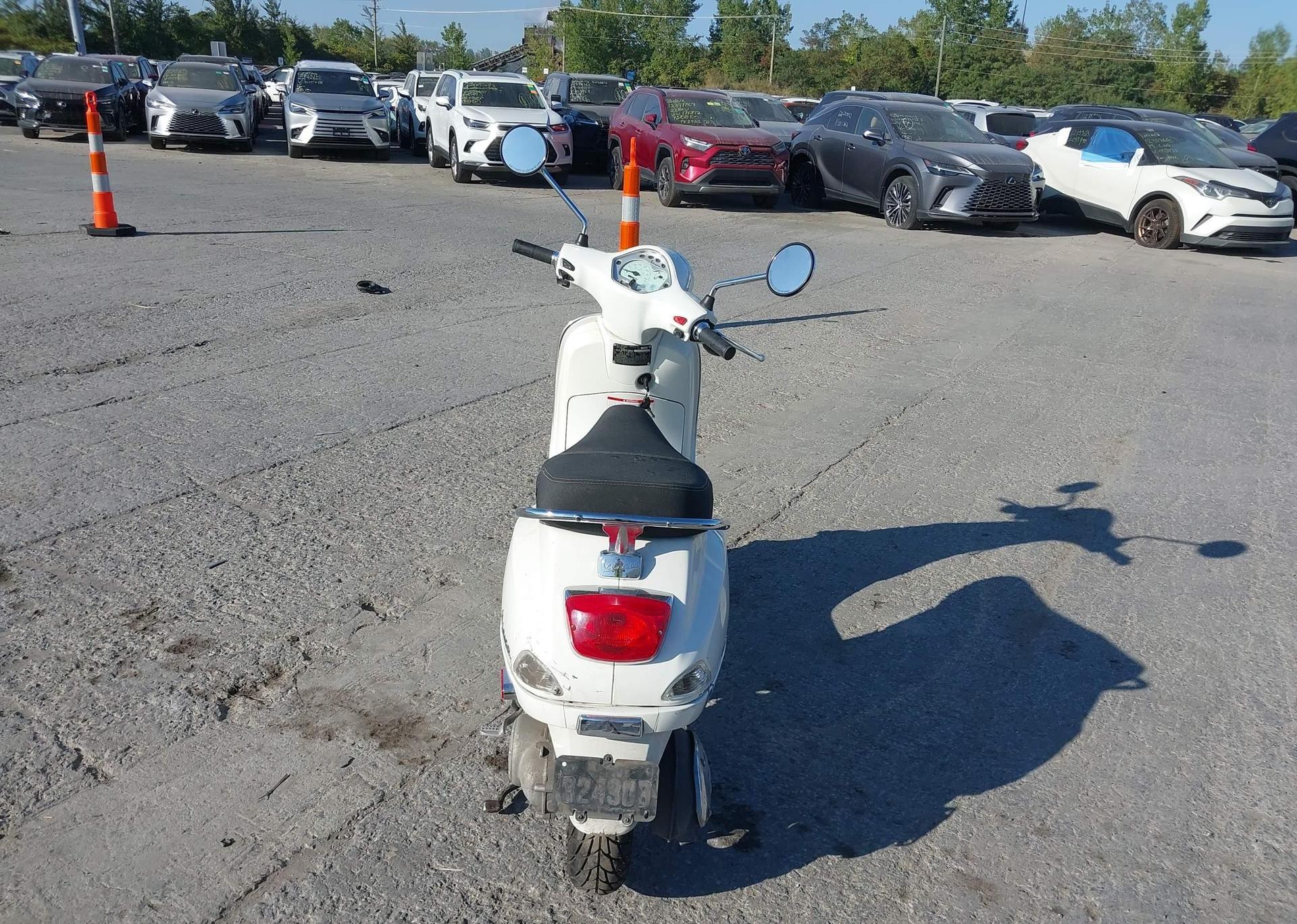 2012 VESPA LX 50