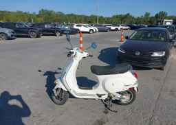 2012 VESPA LX 50