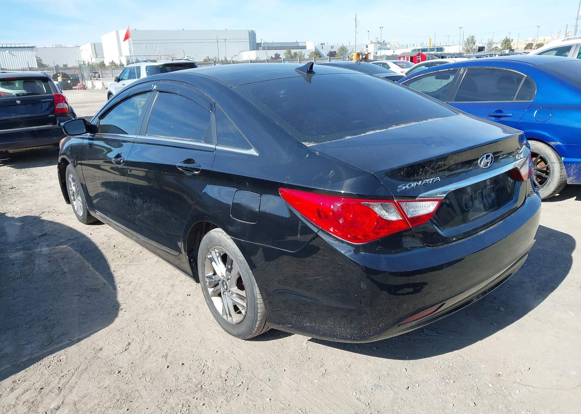 2013 HYUNDAI SONATA GL