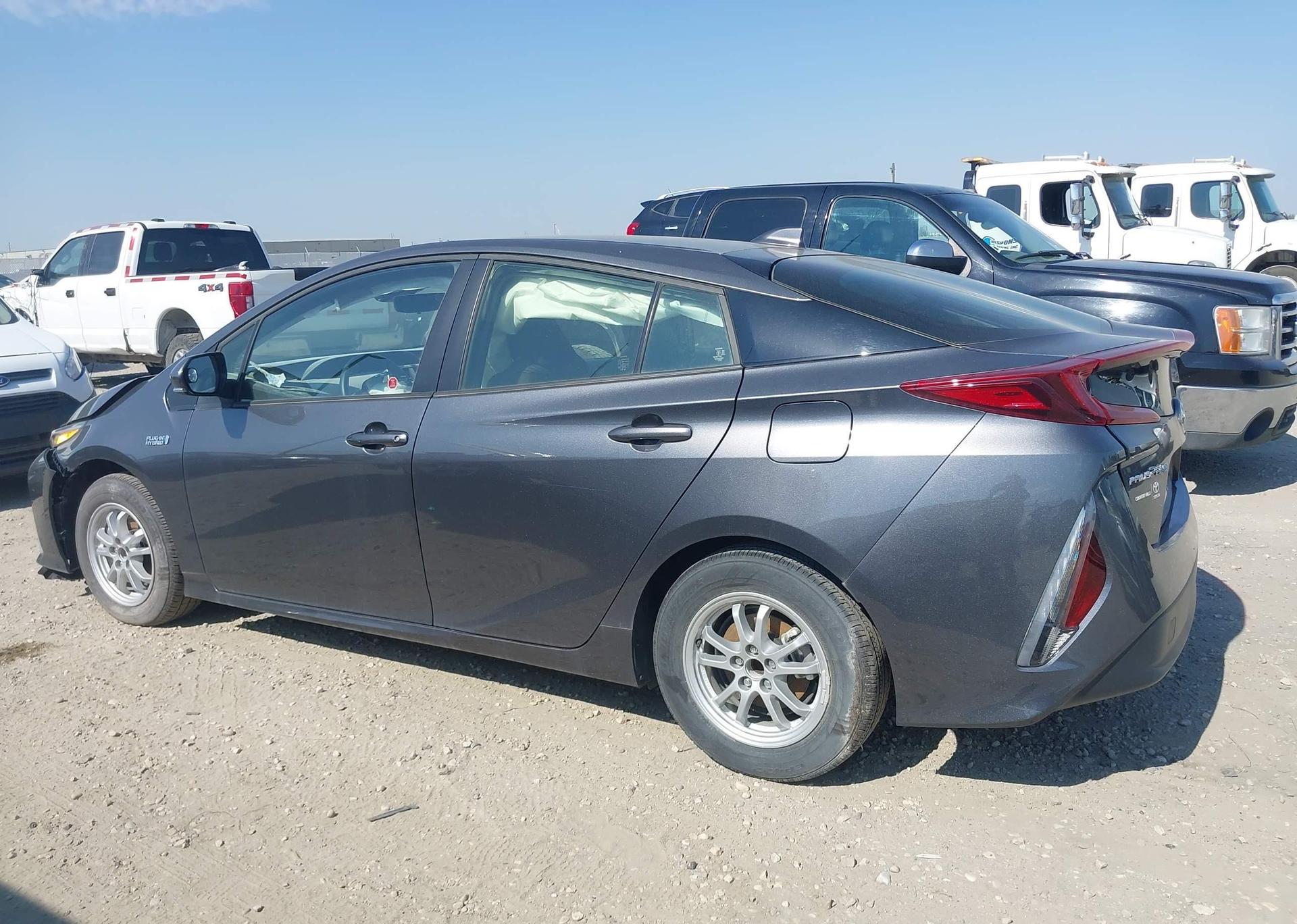 2022 TOYOTA PRIUS PRIME LE