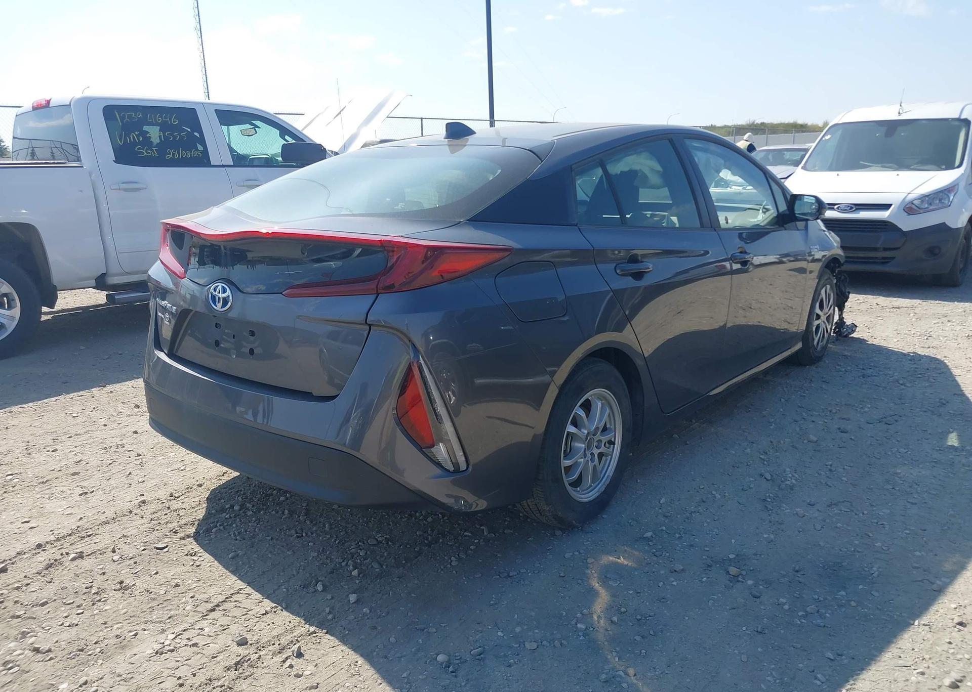 2022 TOYOTA PRIUS PRIME LE