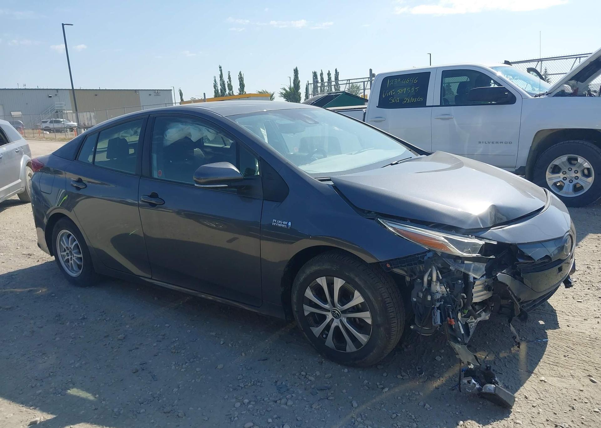 2022 TOYOTA PRIUS PRIME LE