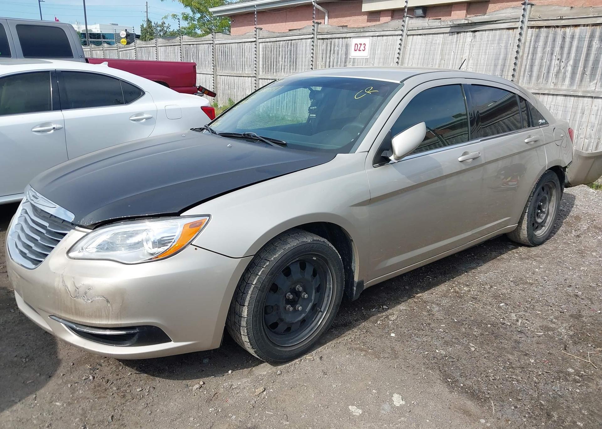 2014 CHRYSLER 200 LX