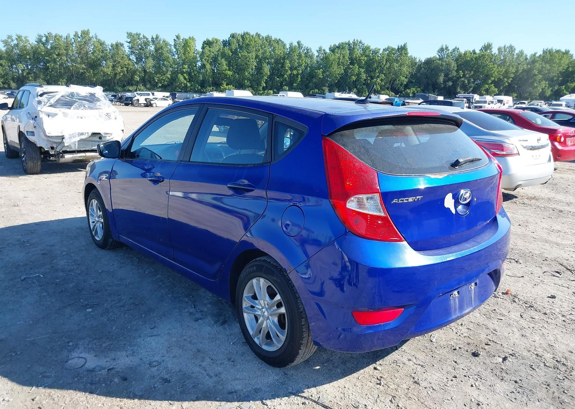 2013 HYUNDAI ACCENT GL