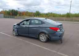 2013 HYUNDAI ACCENT GLS