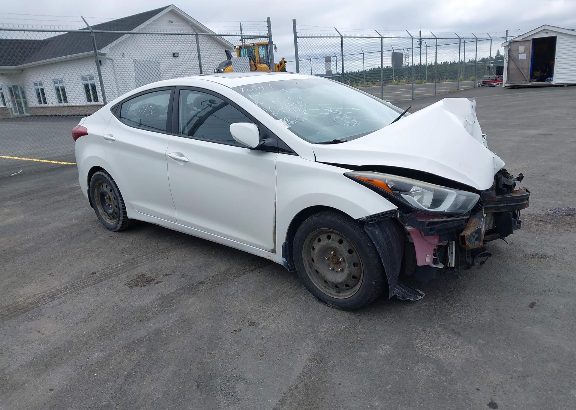 2014 HYUNDAI ELANTRA SE