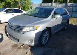 2010 TOYOTA VENZA