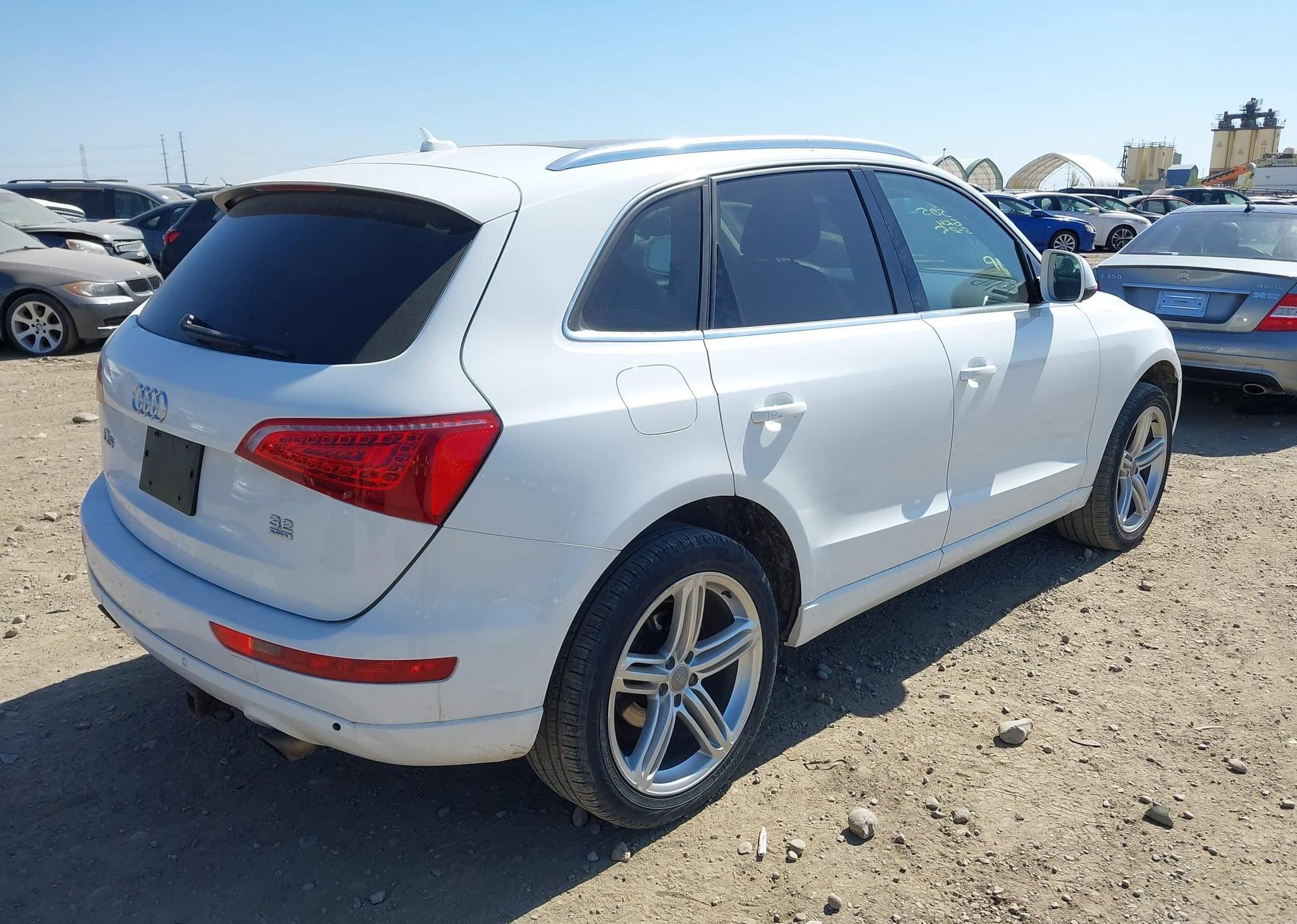 2012 AUDI Q5 3.2 PREMIUM