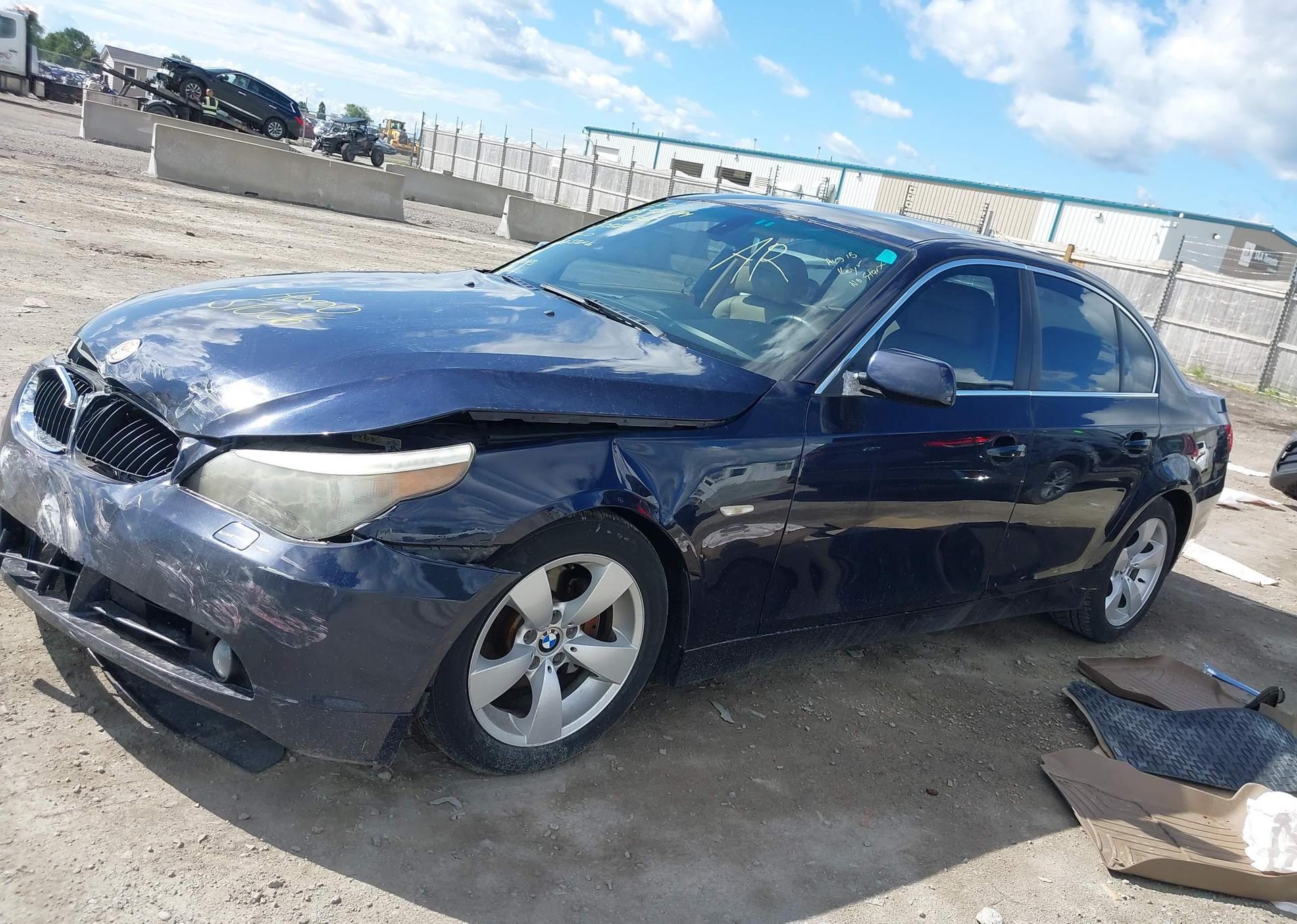 2004 BMW 530I