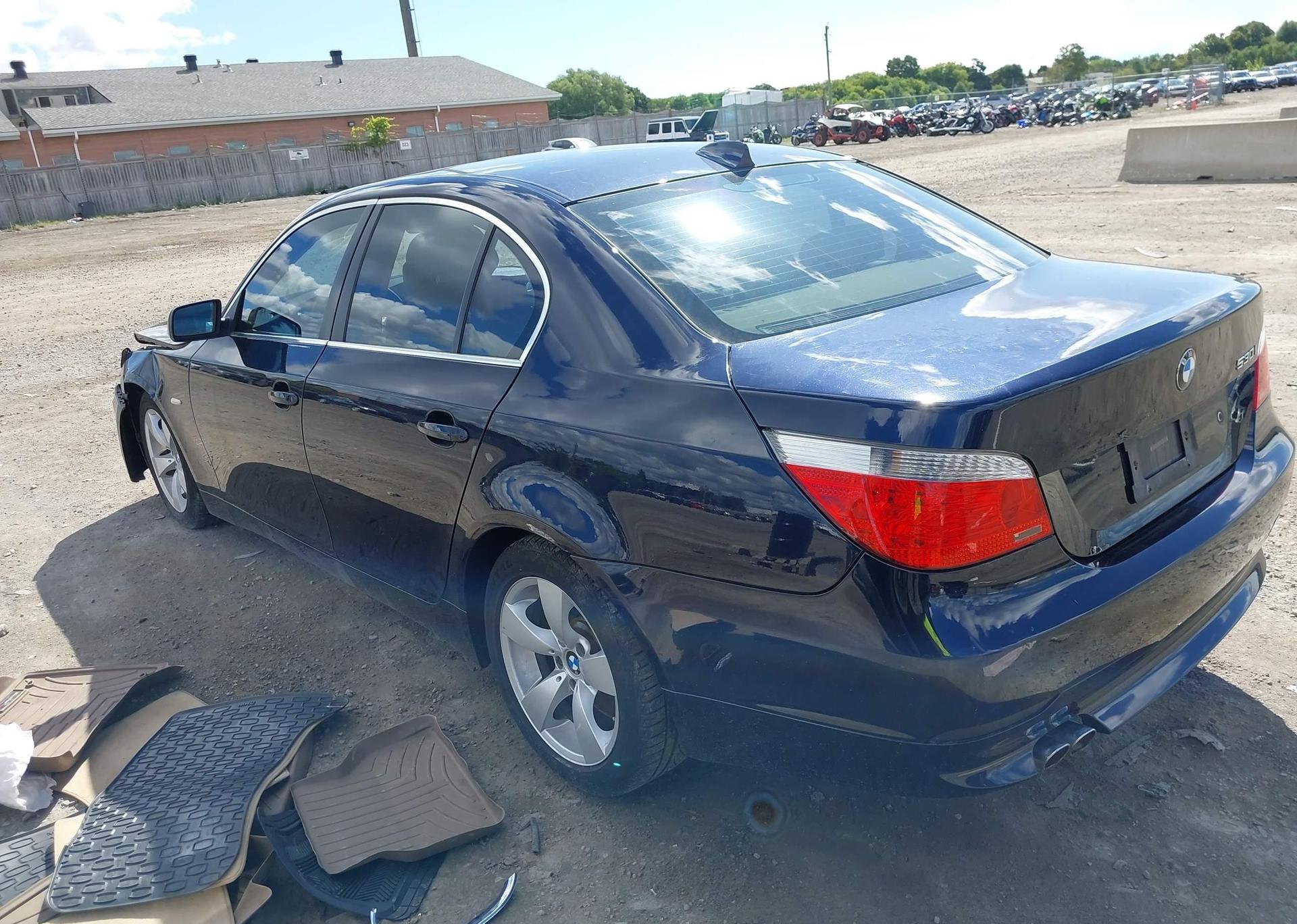 2004 BMW 530I