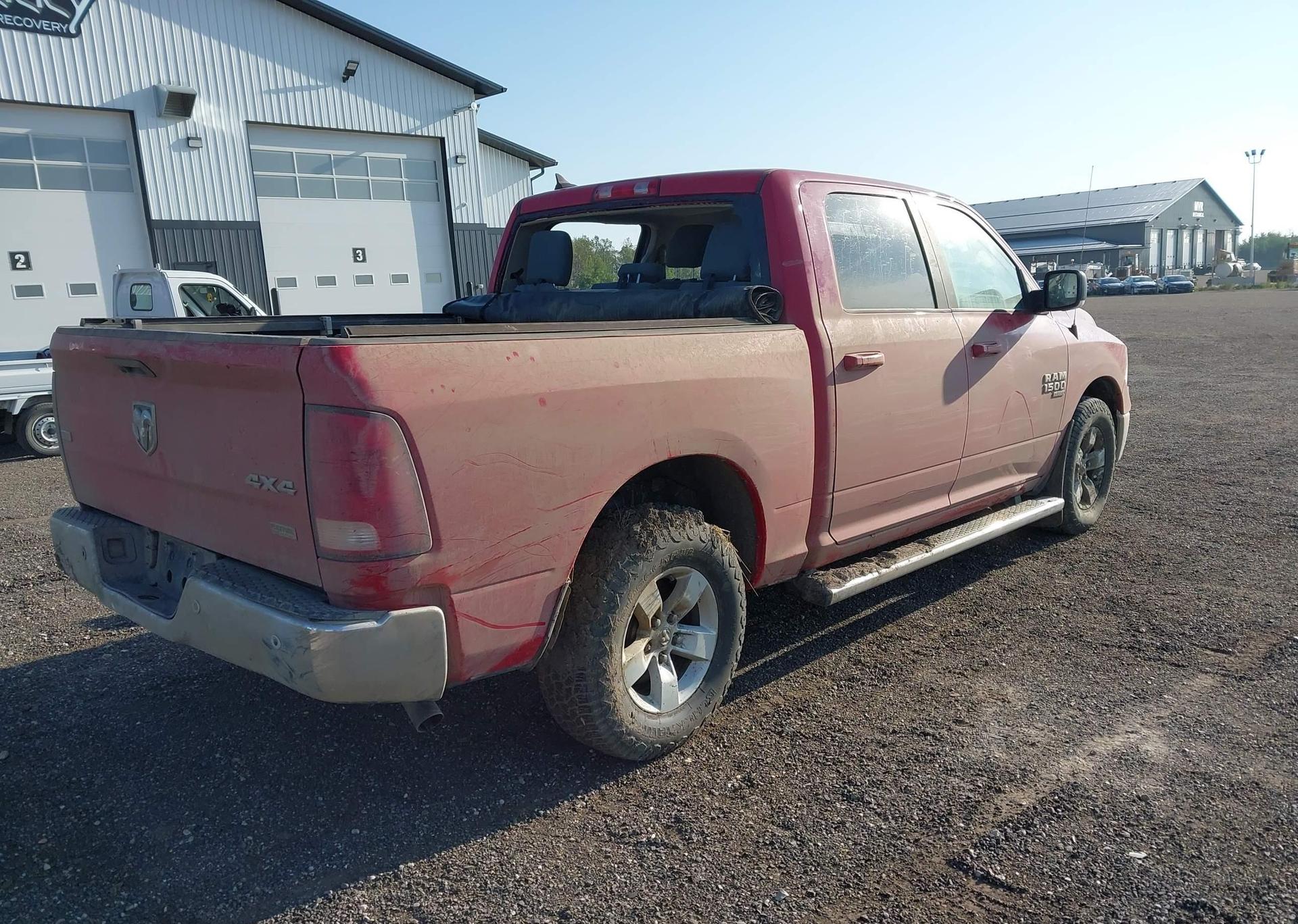 2019 RAM 1500 CLASSIC SLT