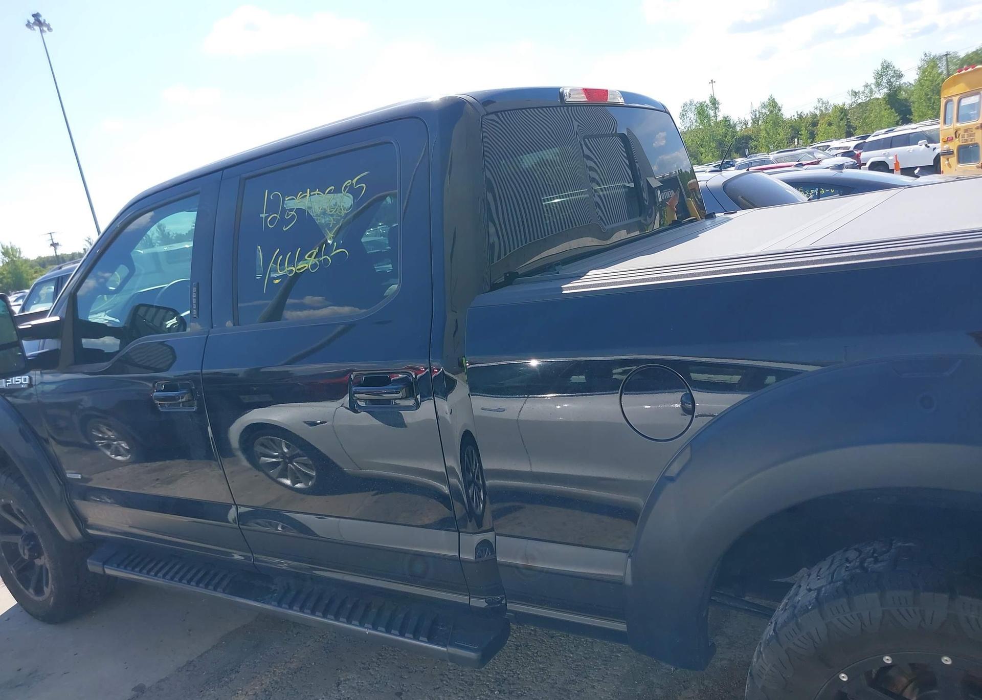 2017 FORD F150 SUPERCREW