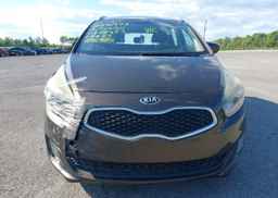 2015 KIA RONDO