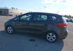2015 KIA RONDO